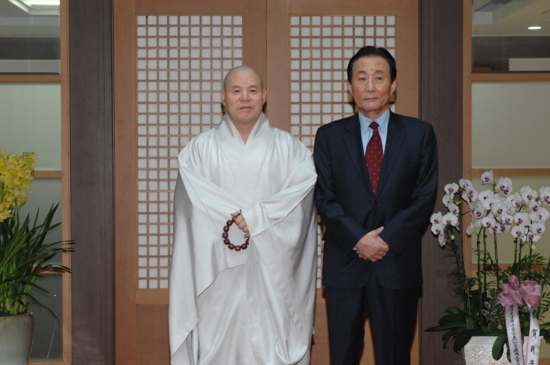 2010.01.05_유인촌 문체부 장관, 고건 사회통합위원회 위원장 예방 (28)